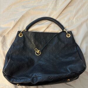 LOUIS VUITTON Empreinte Artsy MM black leather bag